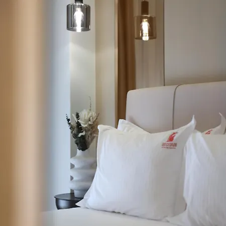 Matisse No21 - Luxury One Bedroom With Parking Tirana