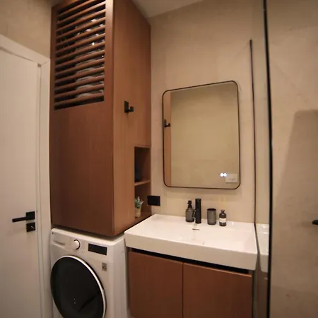 Lägenhet Matisse No21 - Luxury One Bedroom With Parking Tirana