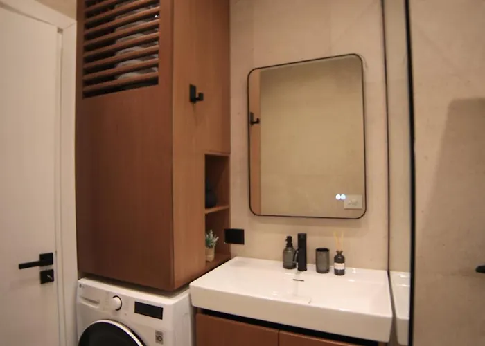 Apartament Matisse No21 - Luxury One Bedroom With Parking Tirana