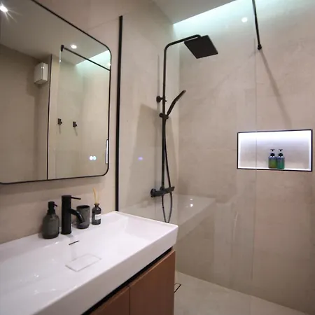 Lejlighed Matisse No21 - Luxury One Bedroom With Parking Tirana