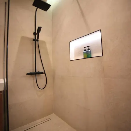 Daire Matisse No21 - Luxury One Bedroom With Parking *