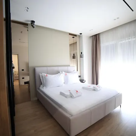 Matisse No21 - Luxury One Bedroom With Parking * Tirana