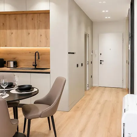 Matisse No21 - Luxury One Bedroom With Parking Apartman *