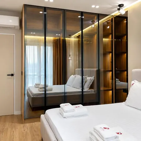 Matisse No21 - Luxury One Bedroom With Parking * Tirana